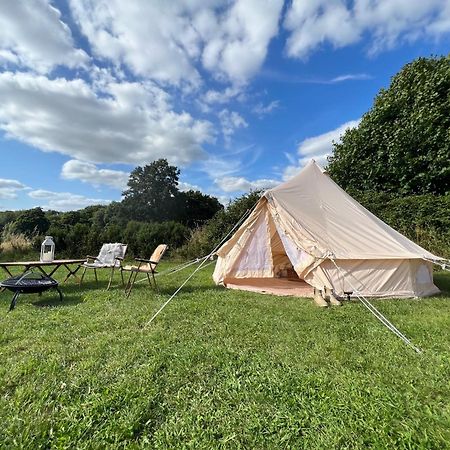Bell Tent 4M Fossewold Farm Camping Moreton-in-Marsh ภายนอก รูปภาพ