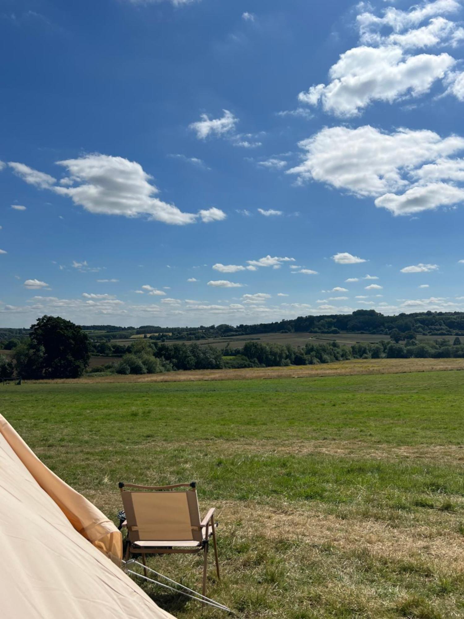 Bell Tent 4M Fossewold Farm Camping Moreton-in-Marsh ภายนอก รูปภาพ
